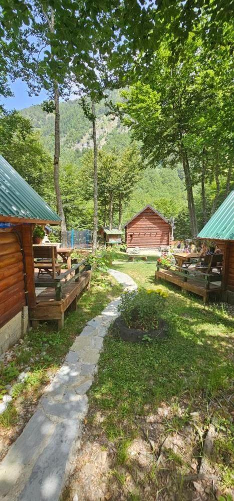 Bungalows Prokletije Gusinje 외부 사진