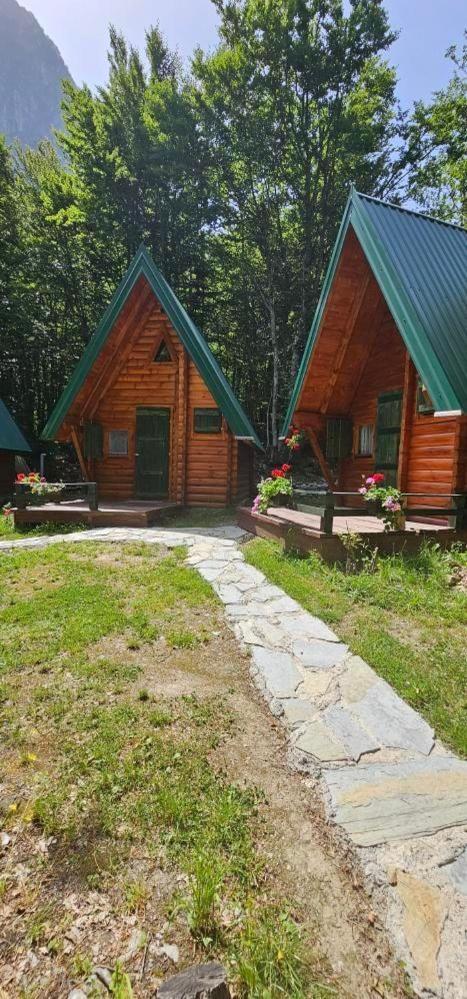 Bungalows Prokletije Gusinje 외부 사진