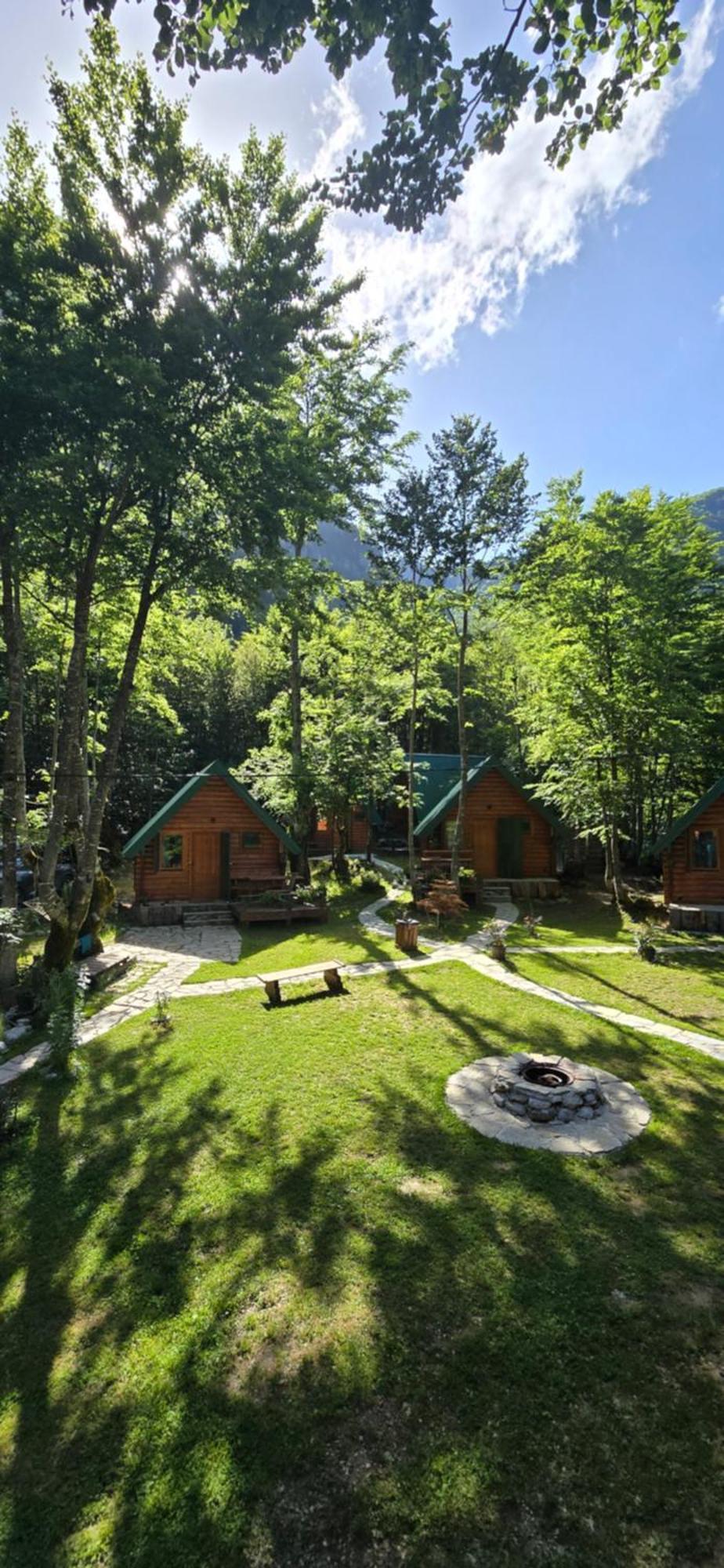 Bungalows Prokletije Gusinje 외부 사진